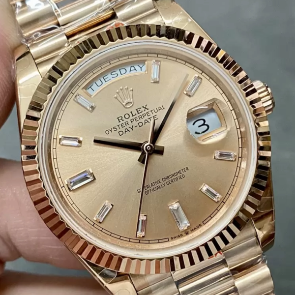 GM공장 롤렉스 데이데이트 로즈골드 다이얼 바게트 다이아 금통 40mm  V3(텅스텐 헤비 버전) 228235