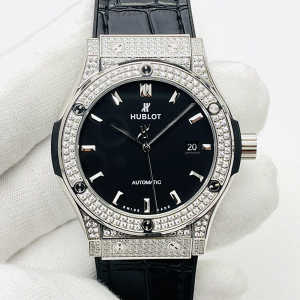 HB공장 위블로 클래식 퓨전 블랙 다이얼 풀다이아 티타늄 가죽 스트랩 38mm/42mm 542.NX.1171.RX