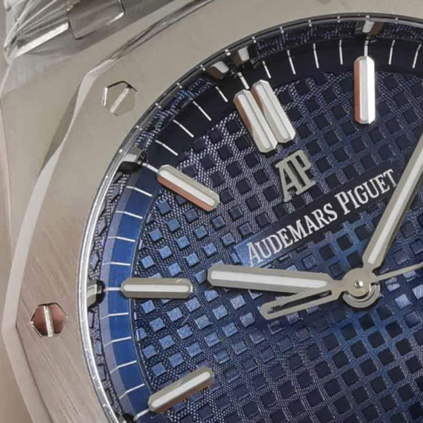 OM공장 오데마피게 로얄오크 블루 다이얼 스틸 SS 브레이슬릿 41mm 15500ST