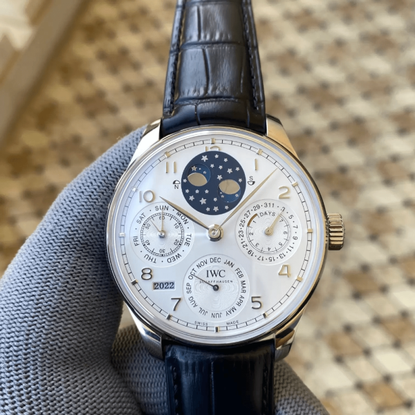 APS공장 IWC 포르투기저 퍼페츄얼 캘린더 화이트골드 화이트 다이얼 44mm IW503406