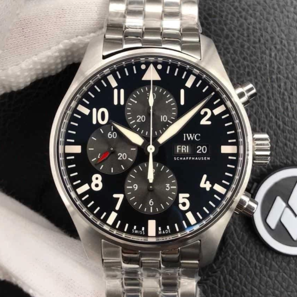 ZF공장 IWC 파일럿 파이터 크로노그래프 스틸 블랙 다이얼 SS 브레이슬릿 43mm IW377710
