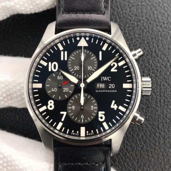 ZF공장 IWC 파일럿 파이터 크로노그래프 블랙 다이얼 레더 스트랩 43mm IW377709
