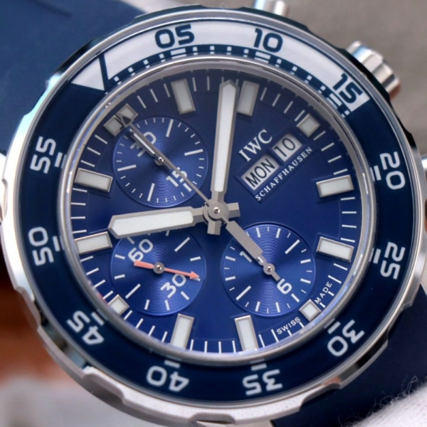 IWS공장 IWC 아쿠아타이머 마린 크로노그래프 블루 다이얼 44mm 러버 스트랩 IW376711