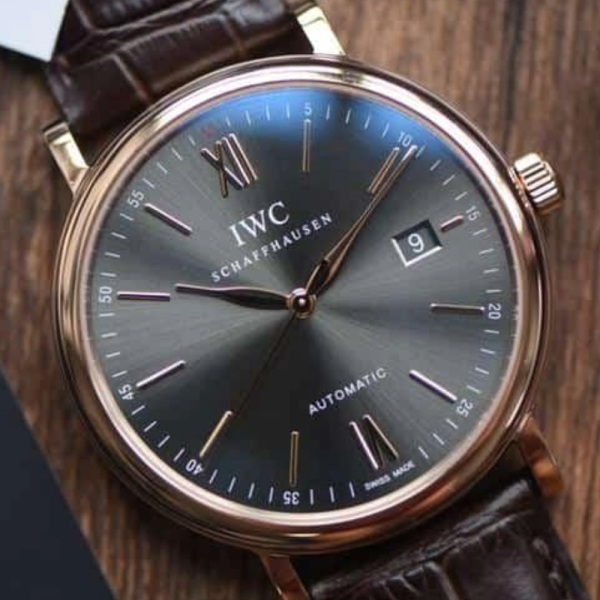V7공장 IWC 포르토피노 로즈골드 블랙 다이얼 레더 스트랩 40mm IW356511