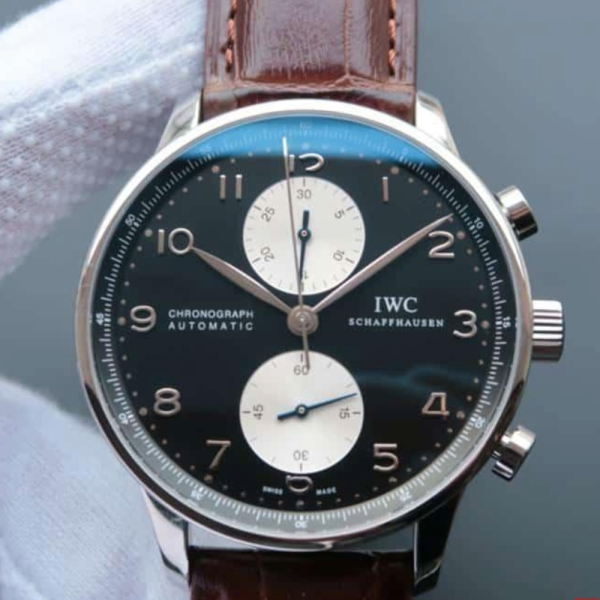 ZF공장 IWC 포르투기저 슈퍼 울트라씬 크로노그래프 스틸 블랙/화이트 다이얼 레더 스트랩 40.9mm IW371404