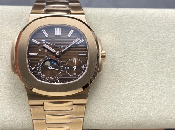 PPF공장 파텍필립 노틸러스 문페이즈 브라운 다이얼 로즈골드 금통 40mm 5712