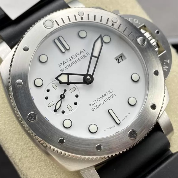 VS공장 파네라이 섭머저블 비앙코 화이트 다이얼 42mm PAM02223