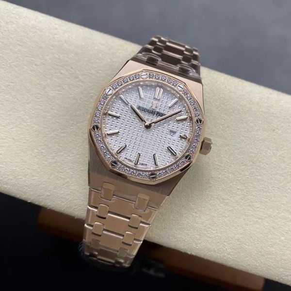 ZF공장 오데마피게 레이디 로얄오크 화이트 다이얼 다이아베젤 로즈골드 금통 33mm 여성용 67651