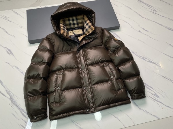 버버리 24FW 패치워크 숏 구스 다운 자켓 (블랙/브라운 2종)