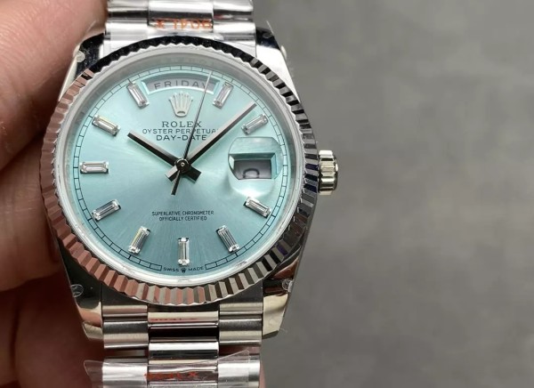 QF공장 롤렉스 데이데이트 플래티넘 다이얼 바게트다이아 SS 브레이슬릿 36mm 128236