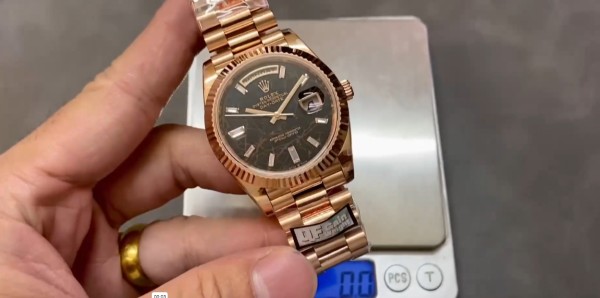 QF공장 롤렉스 데이데이트 검판 다이얼 바게트다이아 로즈골드 프레지던트 40mm V5(텅스텐 헤비 버전) 228235