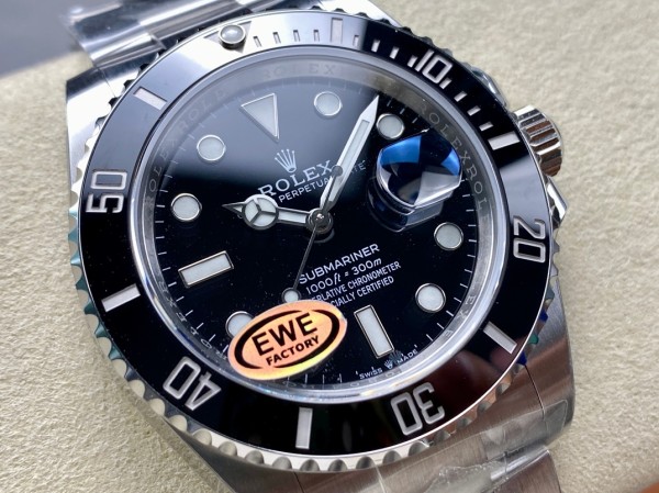 EWE공장 롤렉스 신형 서브마리너 데이트 검판 41mm 126610