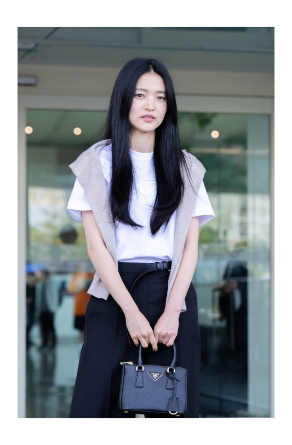 [김태리 PICK] 프라다 갤러리아 사피아노 가죽 미니백