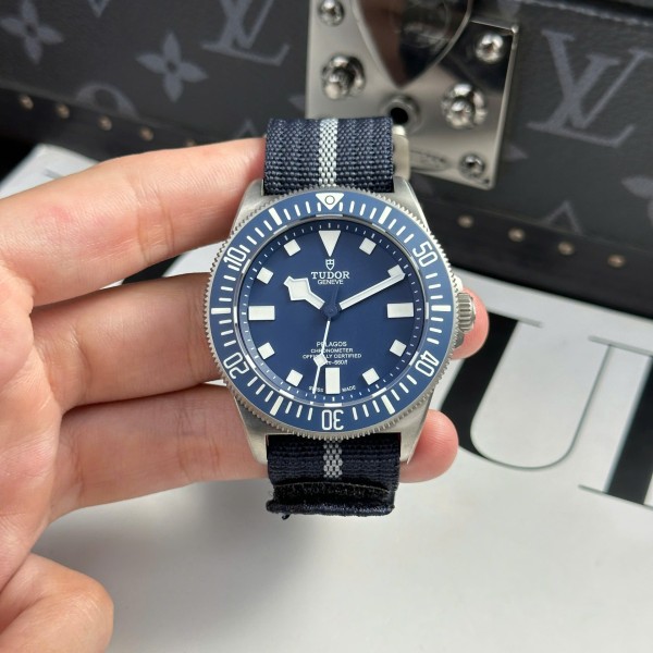 M+공장 튜더 펠라고스 FXD 티타늄 청판 다이얼 42mm 25717N